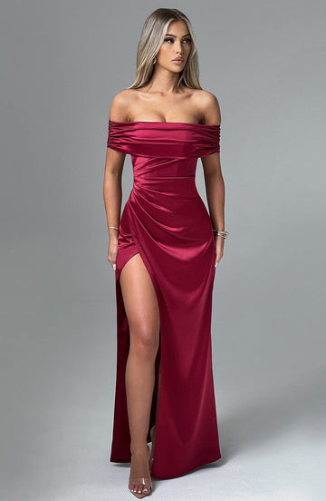 Gwendolyn_Maxi_Dress_Burgundy_Fiorefinesse